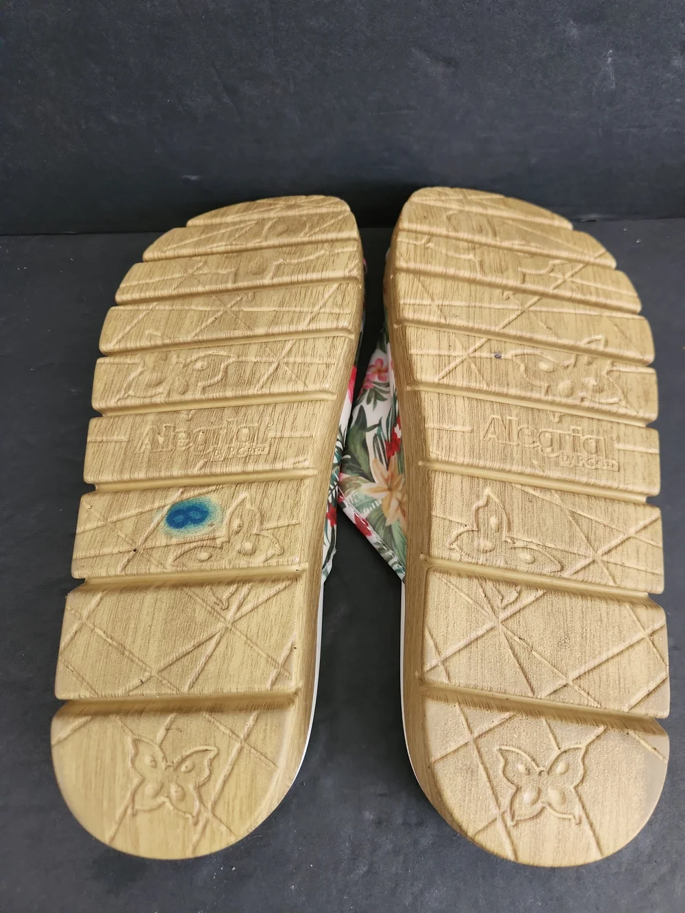 Alegria tropical slide on sandal hook and loop closure Size 41 (US 10.5-11)